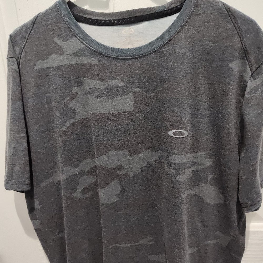 Oakley camouflage T-shirt